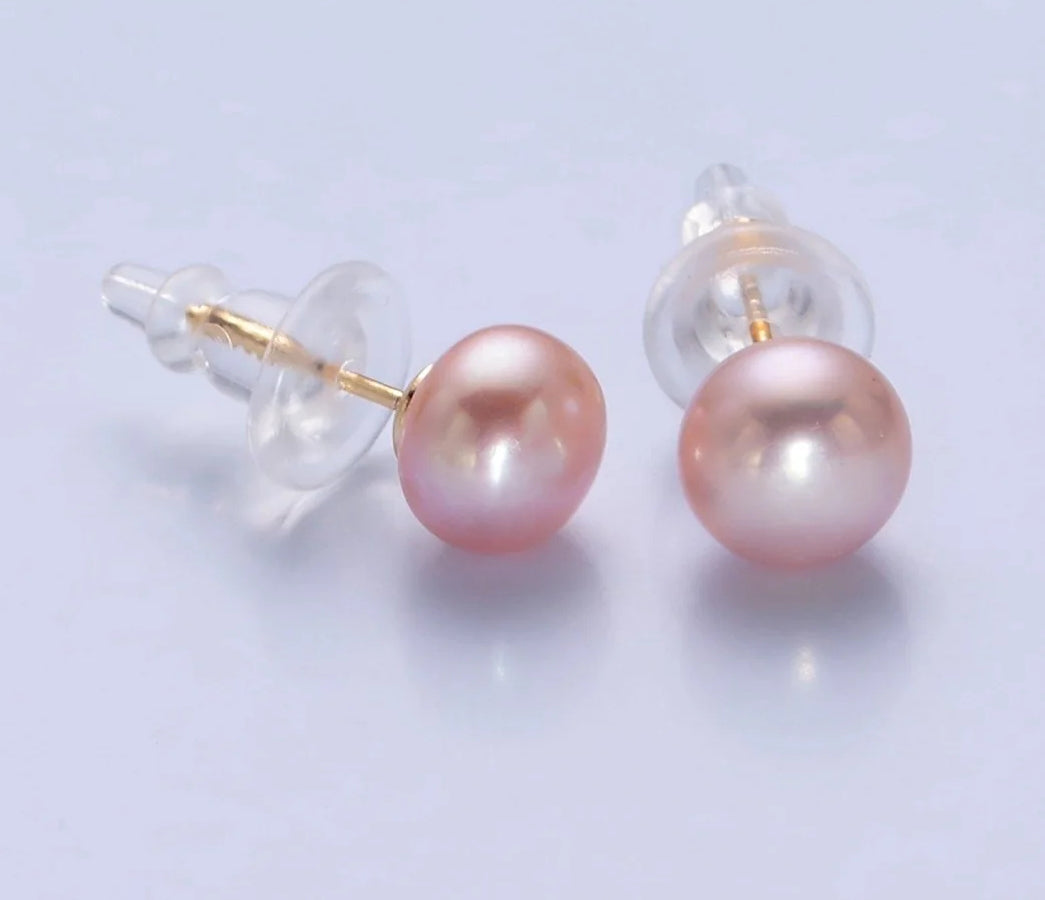 Elizabeth's Pearl Studs