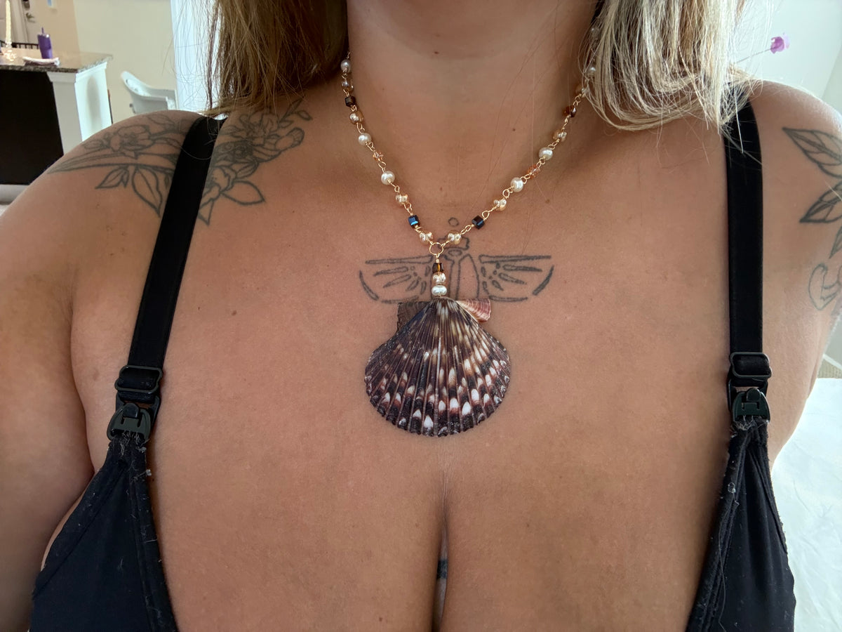The Brown Scallop Pearl Necklace