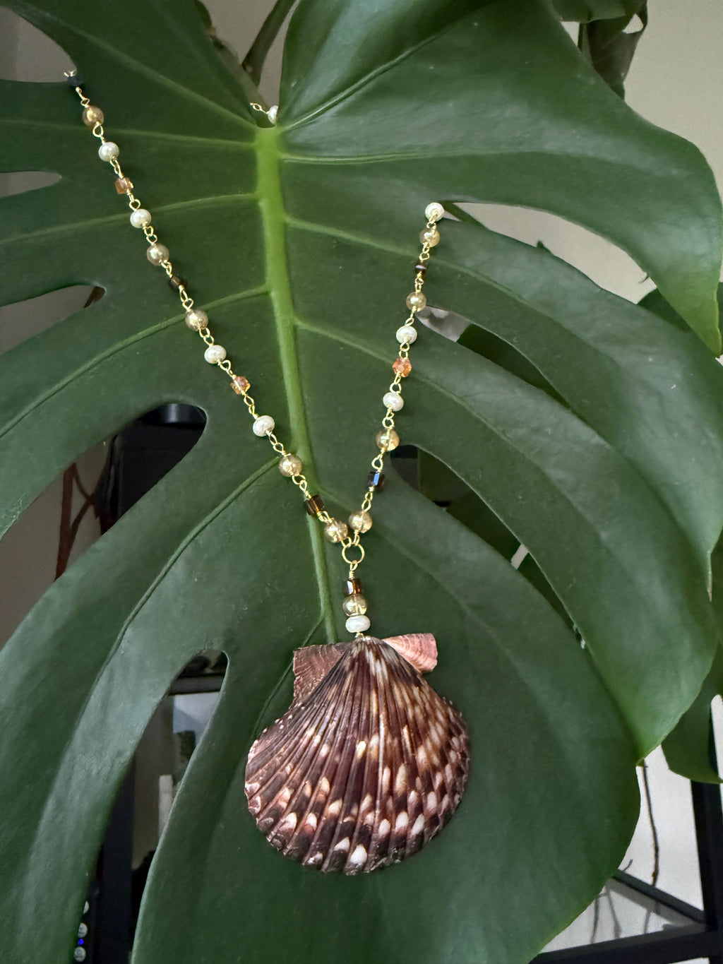 The Brown Scallop Pearl Necklace